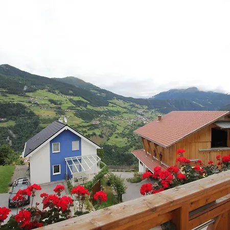 Beautiful New In Hochgallmigg Apartment